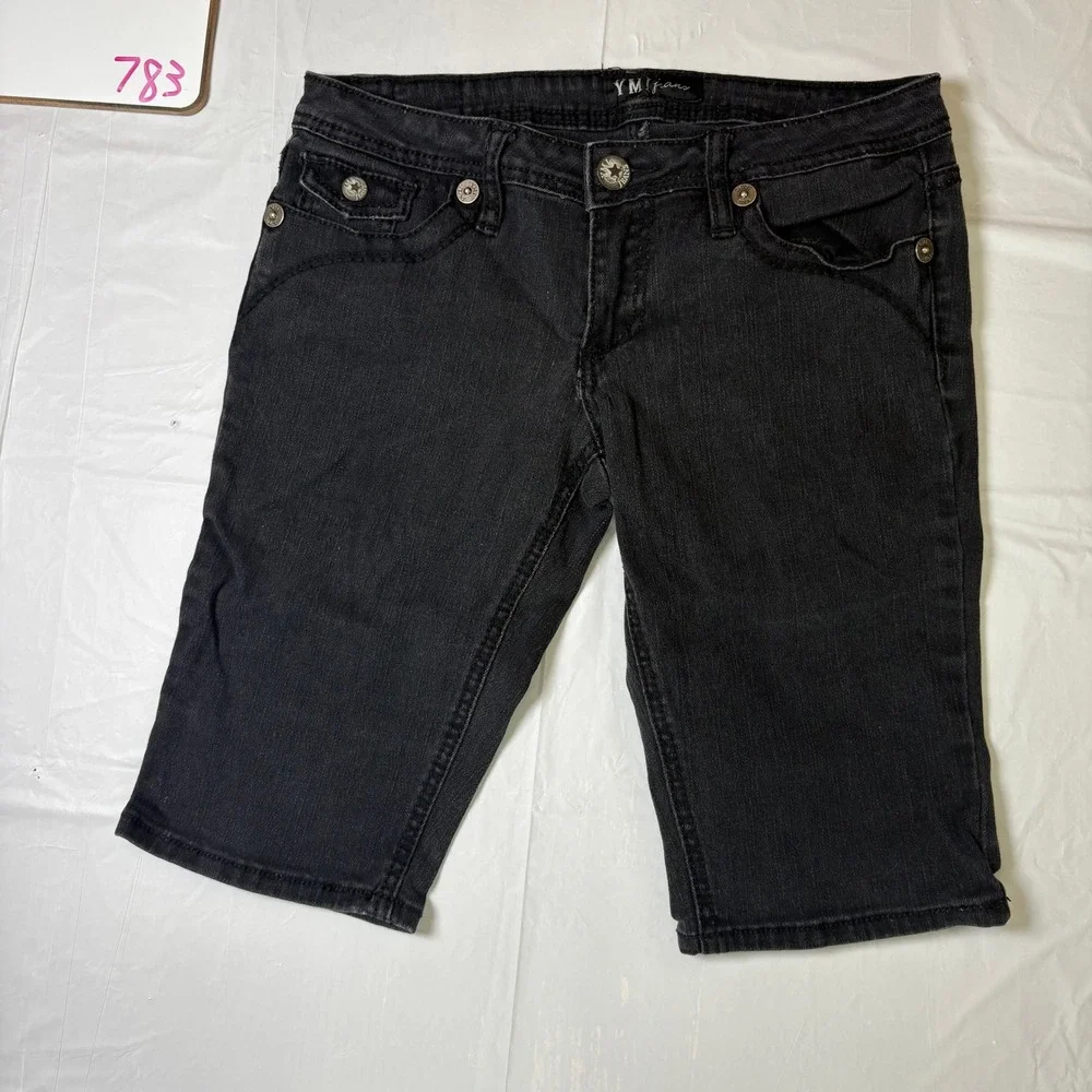 YMI Jeans Womens Black Denim Bermuda Shorts Low‎ Rise Size 5 Distressed Faded